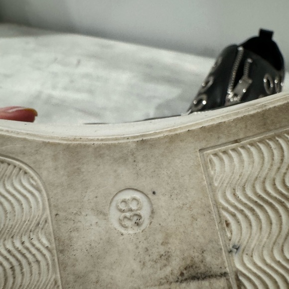 Cute leather sneakers with rivots. Bought in New York. - Picture 2 of 4